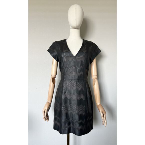 Parker Size M Serena Perforated 100% Leather Mini Dress Dark Brown $550 - Picture 4 of 16